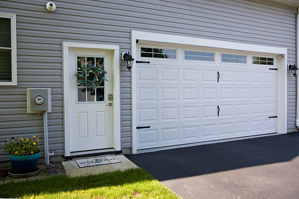 24/7 Emergency Garage Door Panel Replacement experts in Lewistown, MT